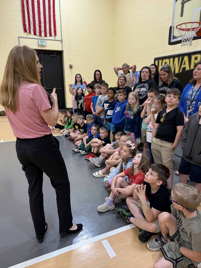 CELL's Megan Thompson talks to Howard Elementary students